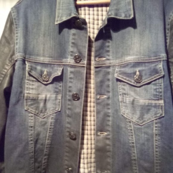 Jean Jacket - Picture 3 of 4